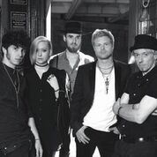 curse-of-lono-bandmates
